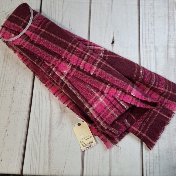 St John's Bay Wine Pink Plaid Scarf - Picture 3 of 6